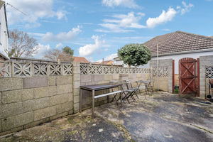 Photo 16- click for photo gallery